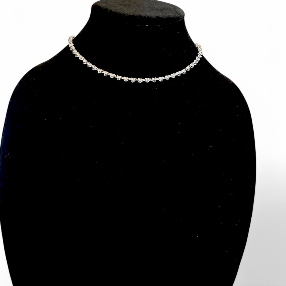 Elegant Silver Necklace